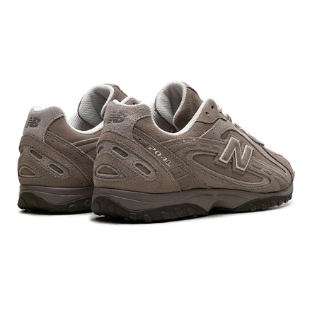 NB 204L Mushroom Arid Stone | Zalorah